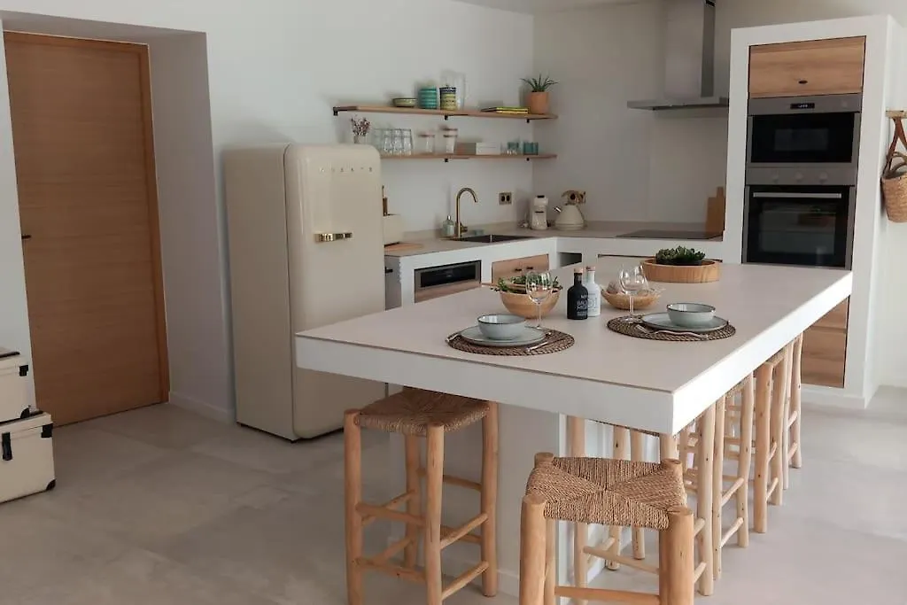 Appartement Independant Avec Jardin Et Piscine En Provence Ventabren 0*,
